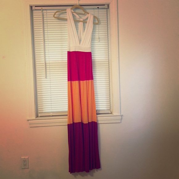 Color Block Maxi Dress - Picture 2 of 3